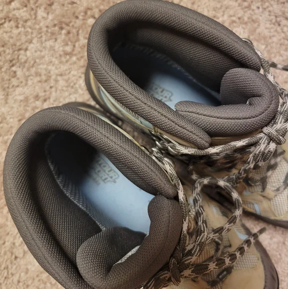 Colombia Women's Hiking Boots - Picture 6 of 6